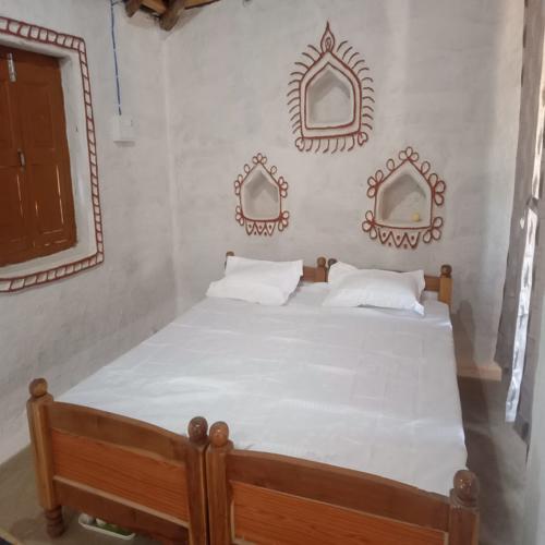 Radha Rani Hillview Homestay, Padariya Thoban
